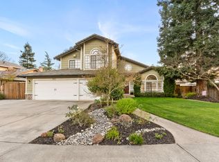 8712 Players Ct, Elk Grove, CA 95624