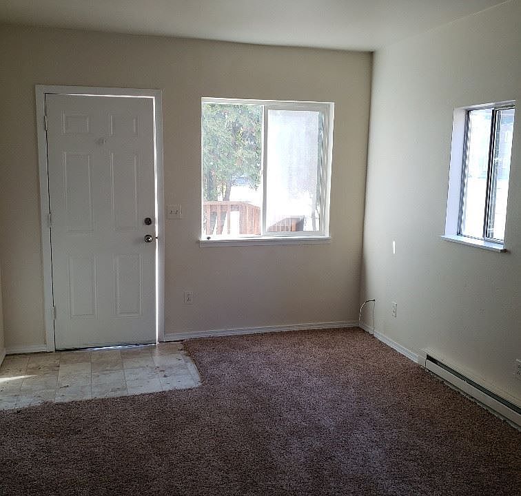 1st image of 923 N Tower Ave #A