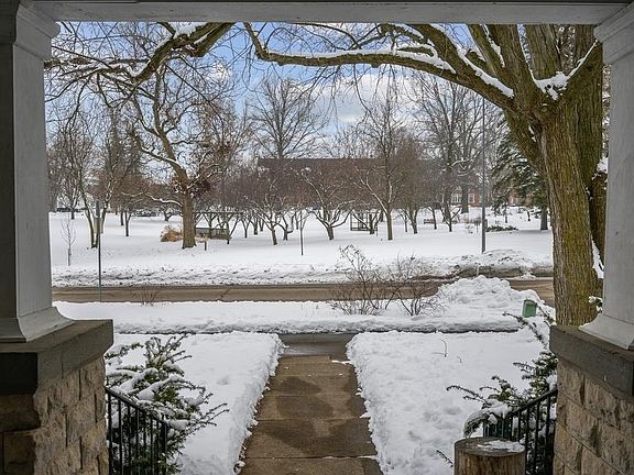2nd image of 204 W Girard Ave