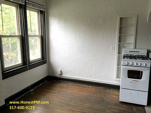 3rd image of 4806 E Washington St APT 10