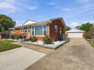 6019 Colebrooke Ln, Louisville, KY 40219