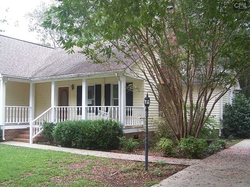 2nd image of 102 Falcon Crest Rd