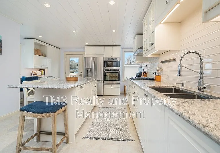 818 S Esplanade St — Photo 22