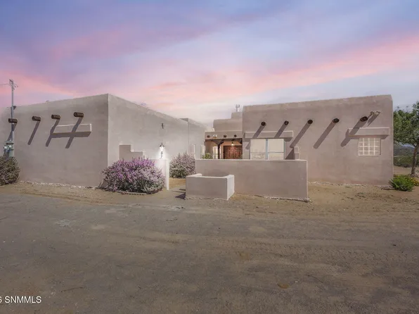 1900 Desert Ridge Rise Rd, Las Cruces, NM 88012