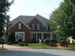 1074 Meadow Bluff Ter, Suwanee, GA 30024