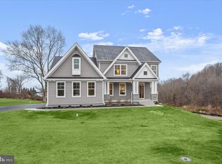 5712 Hodges Rd, Sykesville, MD 21784