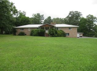 6650 Beech Run Rd, Jumping Branch, WV 25969