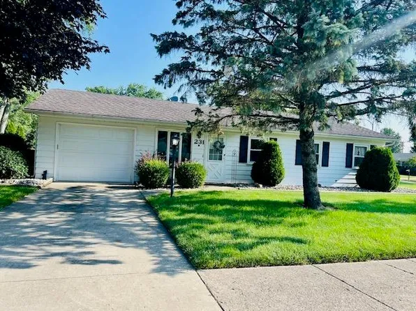 231 Penrose Dr, Kendallville, IN 46755