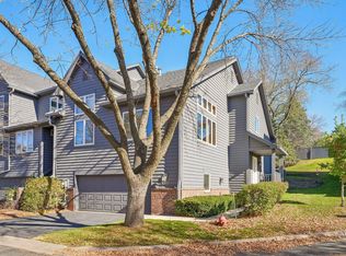 2272 Sherwood Ct, Minnetonka, MN 55305
