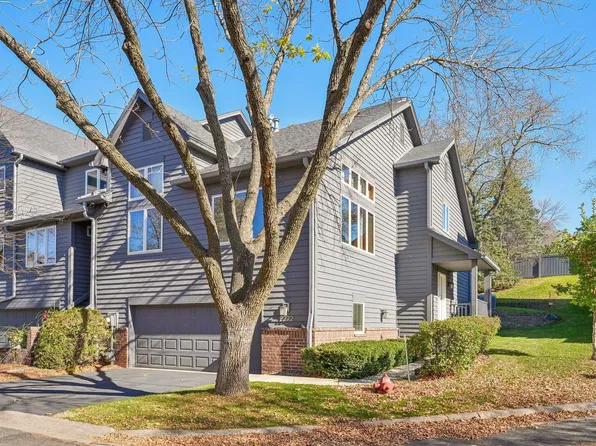 2272 Sherwood Ct, Minnetonka, MN 55305