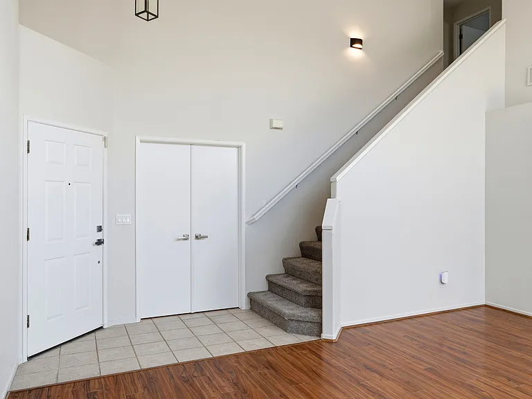 419 Pioneer Ave — Photo 13