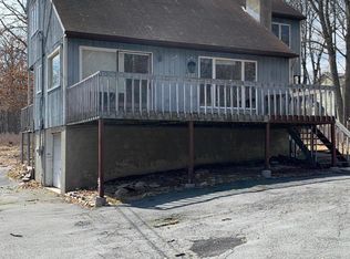 131 Hartman Hill Rd, Milford, PA 18337