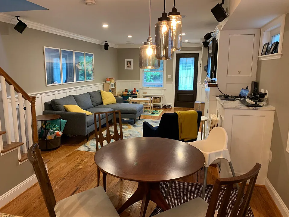 Living Room/Dining area