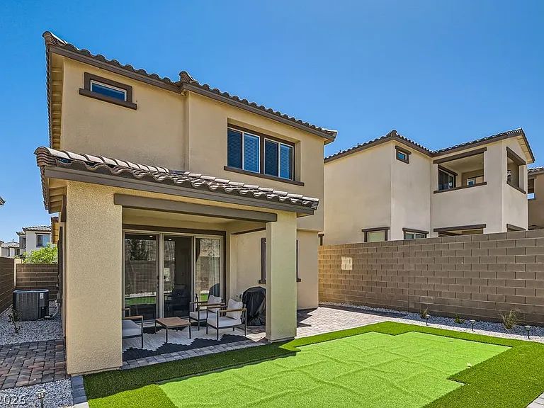 11604 Desert Hollow Ave — Photo 25