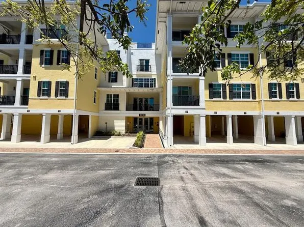 3130 W Latitude Cir, Delray Beach, FL