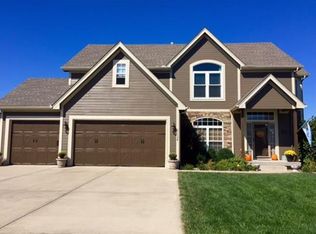 11124 N Belleview Ave, Kansas City, MO 64155