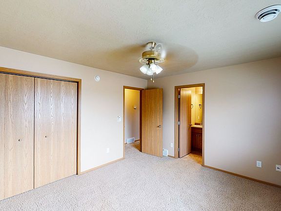 4th image of 900 N Joslyn Dr #908-3