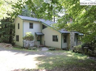 212 Branch Ln, West Jefferson, NC 28694