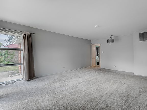 5th image of 1002 Bristol Ave