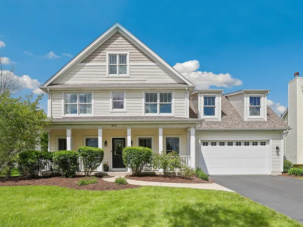 834 Citizen Ave, Elburn, IL 60119