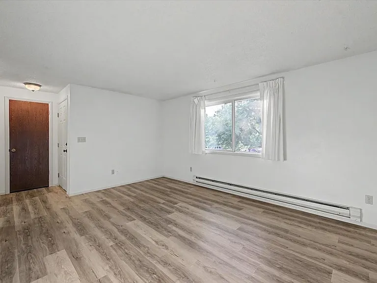 1079-1089 S Leadville Ave — Photo 5
