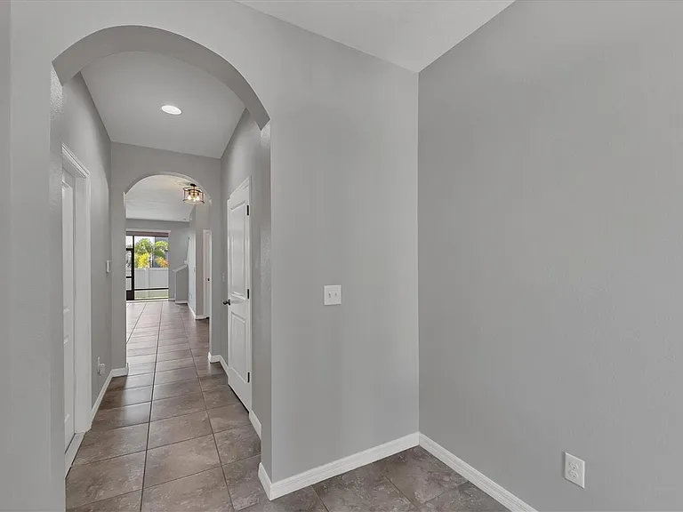8657 Palmer Park Cir — Photo 11