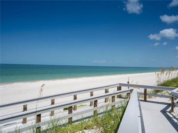 4255 Gulf Shore BLVD N #207, NAPLES, FL 34103