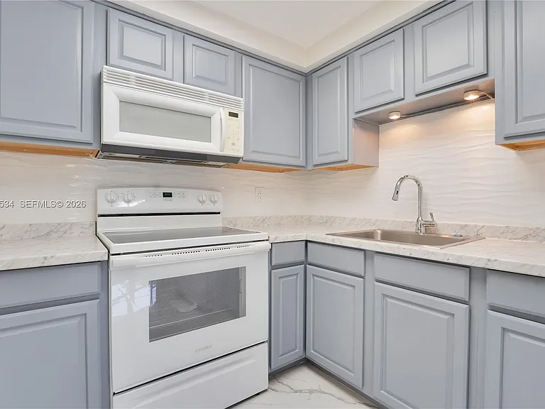 710 N Ocean Blvd #102 — Photo 8