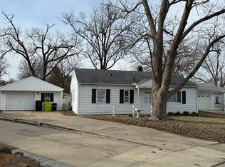 926 W Ridgemont Rd, Peoria, IL 61614