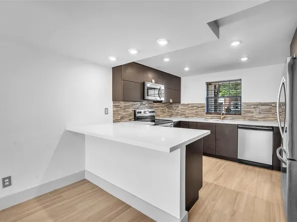 166 NW 115th Terrace #166, Plantation, FL 33325