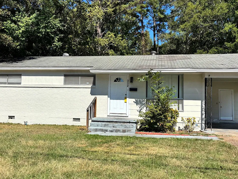 312 Cedars Of Lebanon Rd