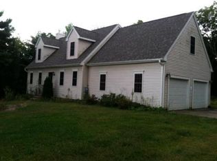 144 Paige Hill Rd, Brimfield, MA 01010