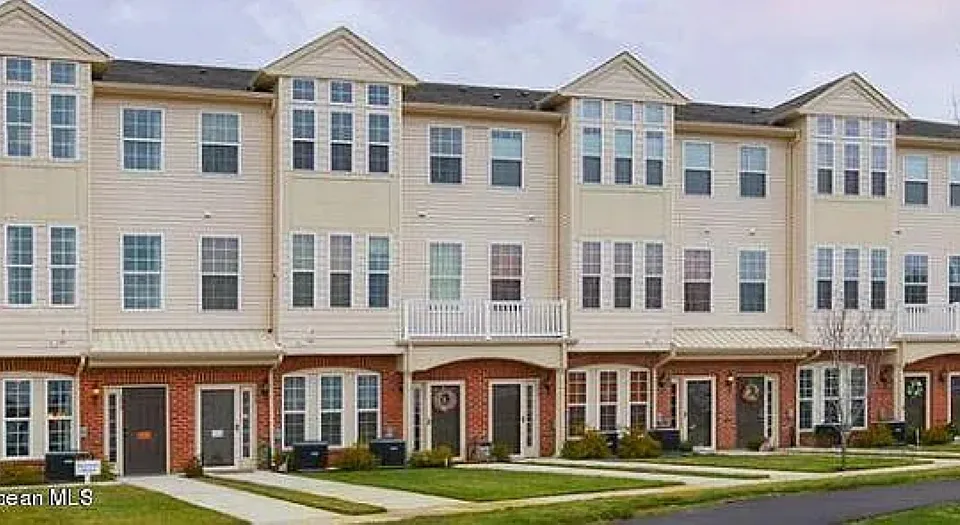 36 Jake Dr