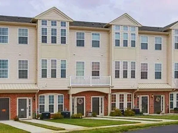 36 Jake Dr, Tinton Falls, NJ 07712