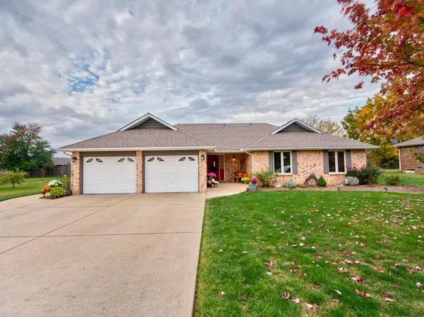 1501 Northside Drive, Mountain Grove, MO 65711