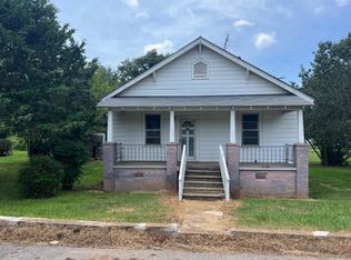 28 Chestnut St, Startex, SC 29377