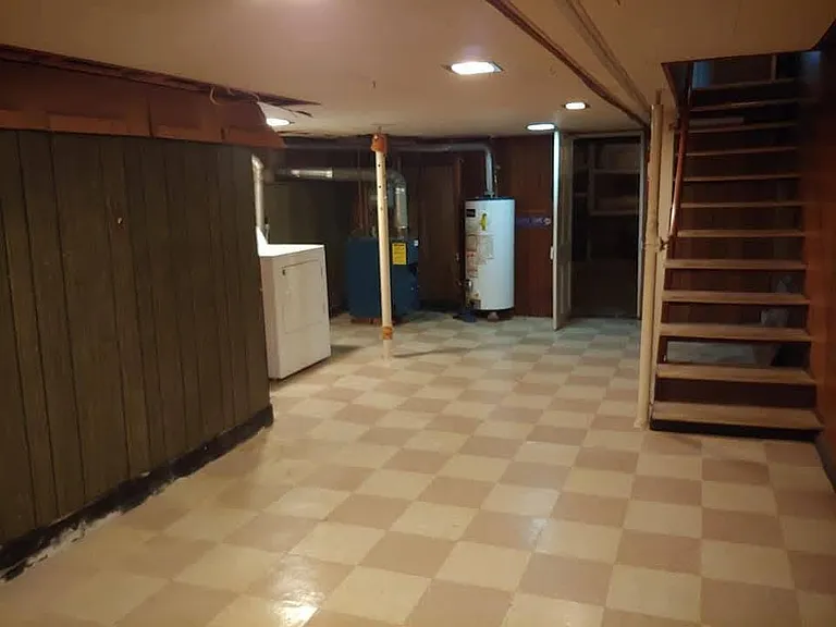 541 Baer Ave — Photo 12