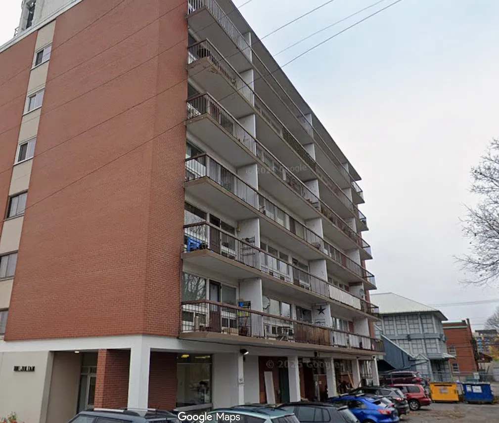 Julian Apartments — Photo 2
