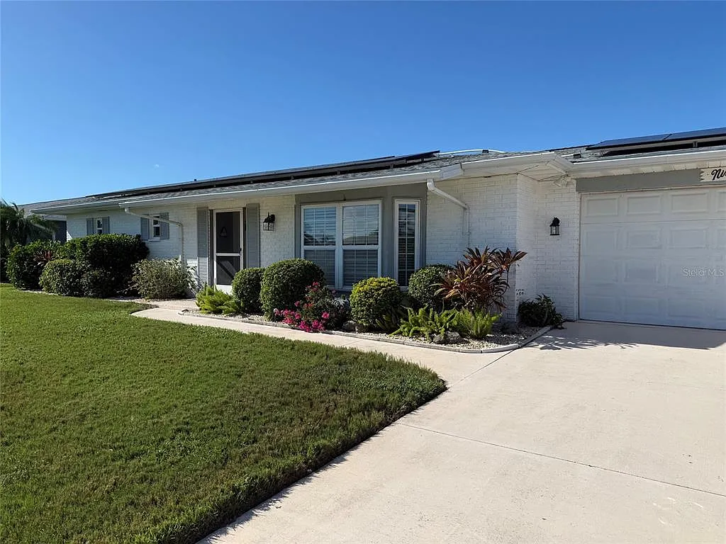 3 bed, 2.0 bath, 1408 sqft, $4,500 — Photo 1