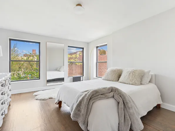 7 East 129th Street image 3 of 25