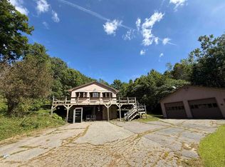 284 Flamstead Rd, Chester, VT 05143
