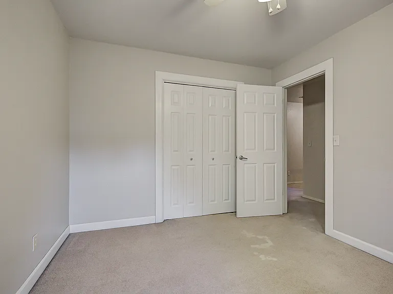 1106 Bluestem Rd — Photo 14