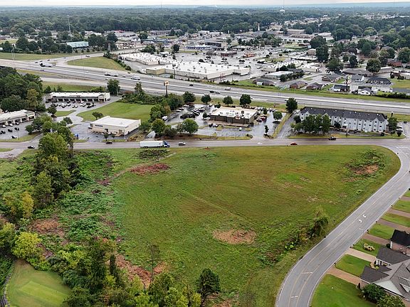 3rd image of 191 Vann Dr