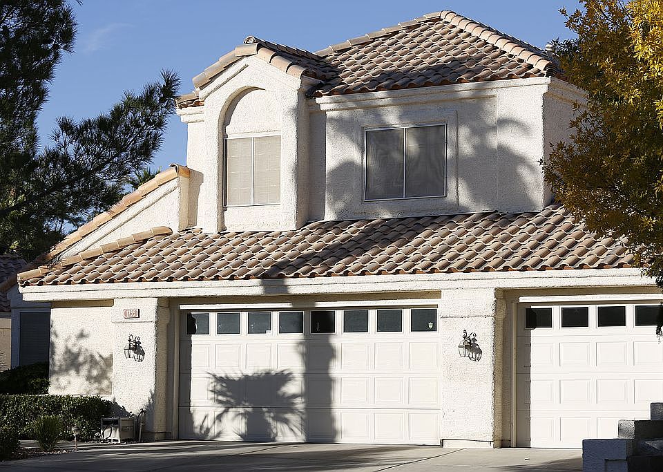 1st image of 1735 Santiago Dr