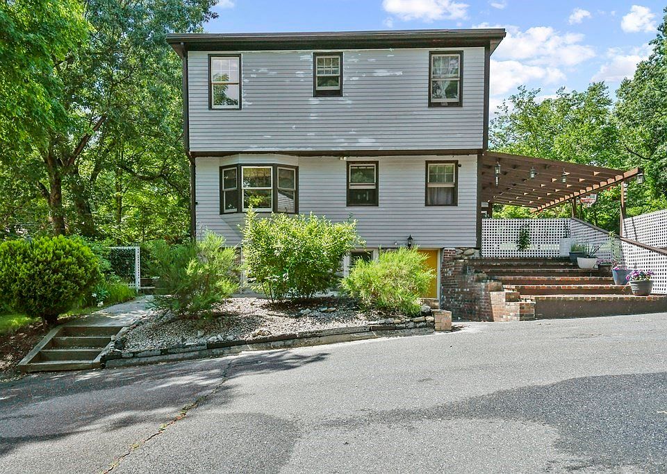 62 Chester St, Worcester, MA 01605 Zillow