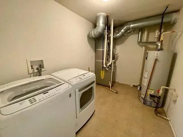 4258 Central Park Ln — Photo 24