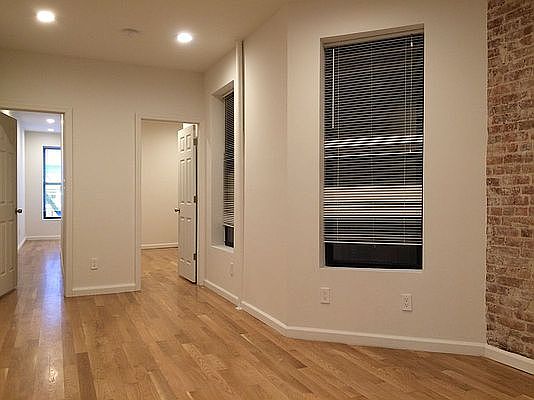 3rd image of 1760 1st Ave APT 10