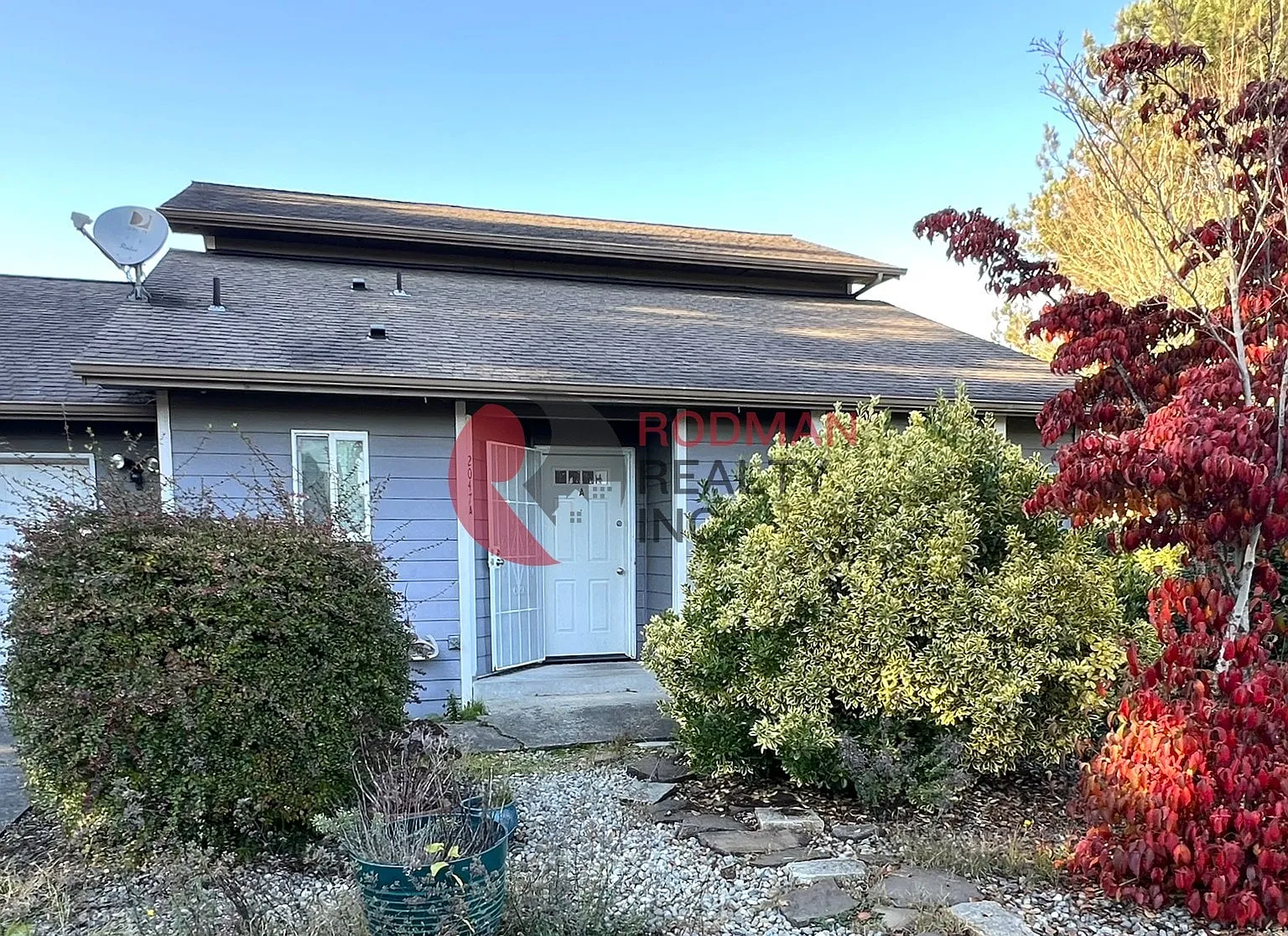 2047 40th Avenue — Photo 4