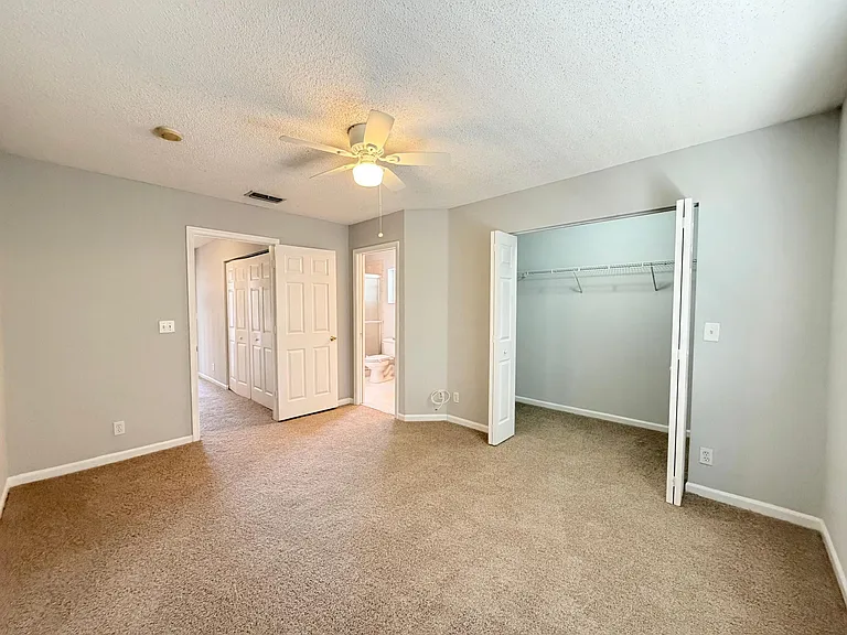 5035 Palmbrooke Cir — Photo 18