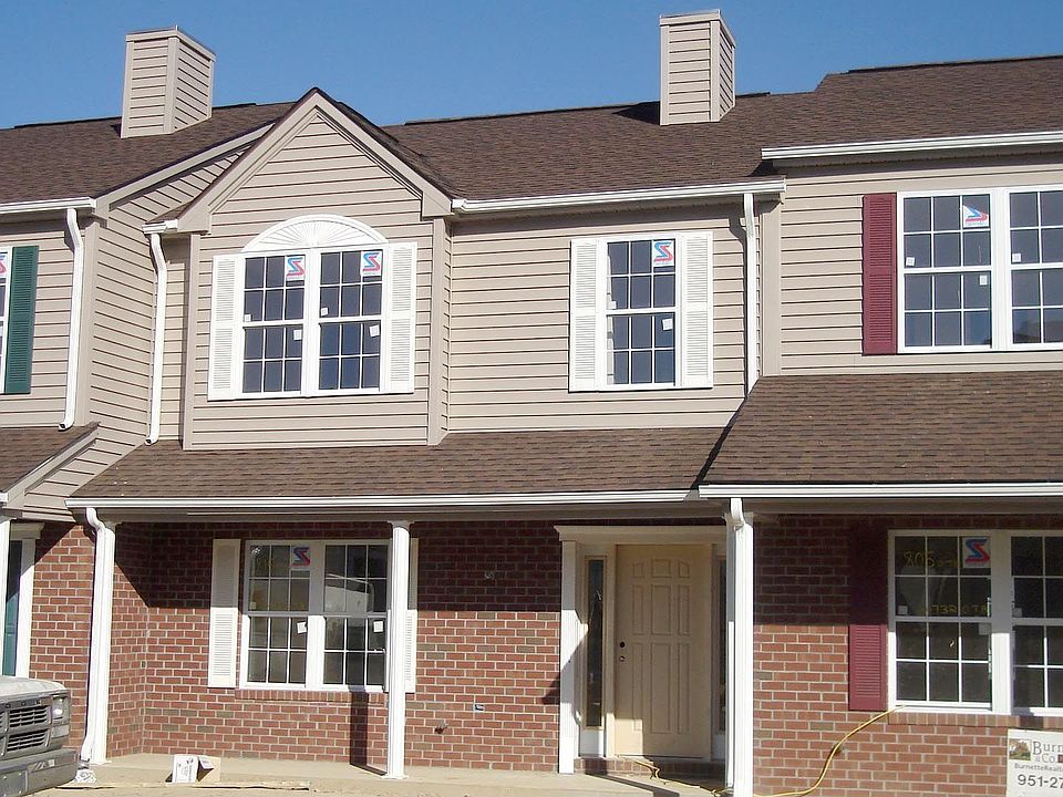 1st image of 815 Oaktree Blvd